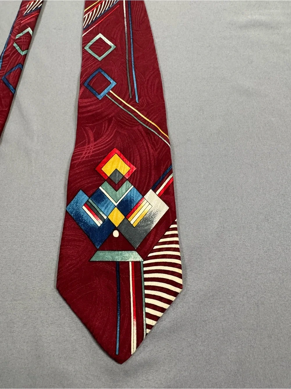 Como Collezione Burgundy Silk Tie Abstract Art Deco